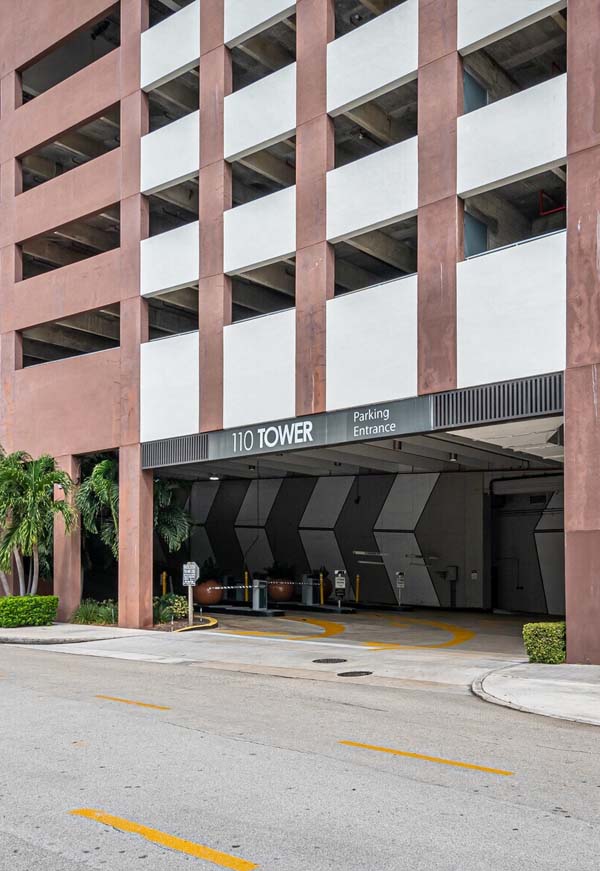 parking garage entrance md
